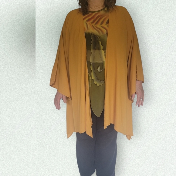 *SOLD* 2 PIECE Beautiful 100% silk poncho Mustard Yellow Shrug/kimono 2X-3X - Picture 5 of 15